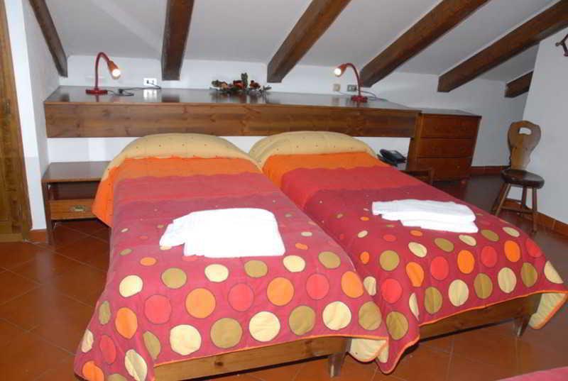 Hotel Biancaneve Colle Colle Sestriere Buitenkant foto
