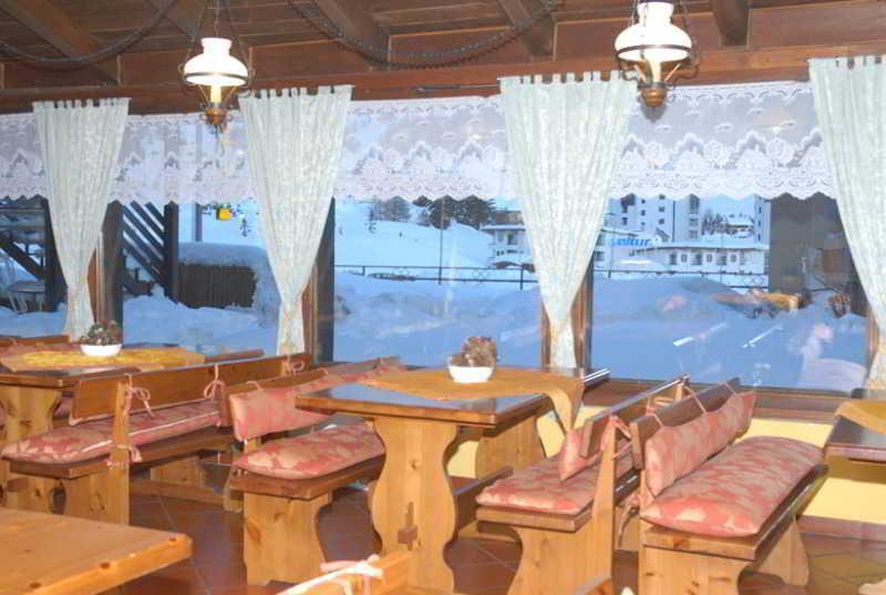 Hotel Biancaneve Colle Colle Sestriere Buitenkant foto