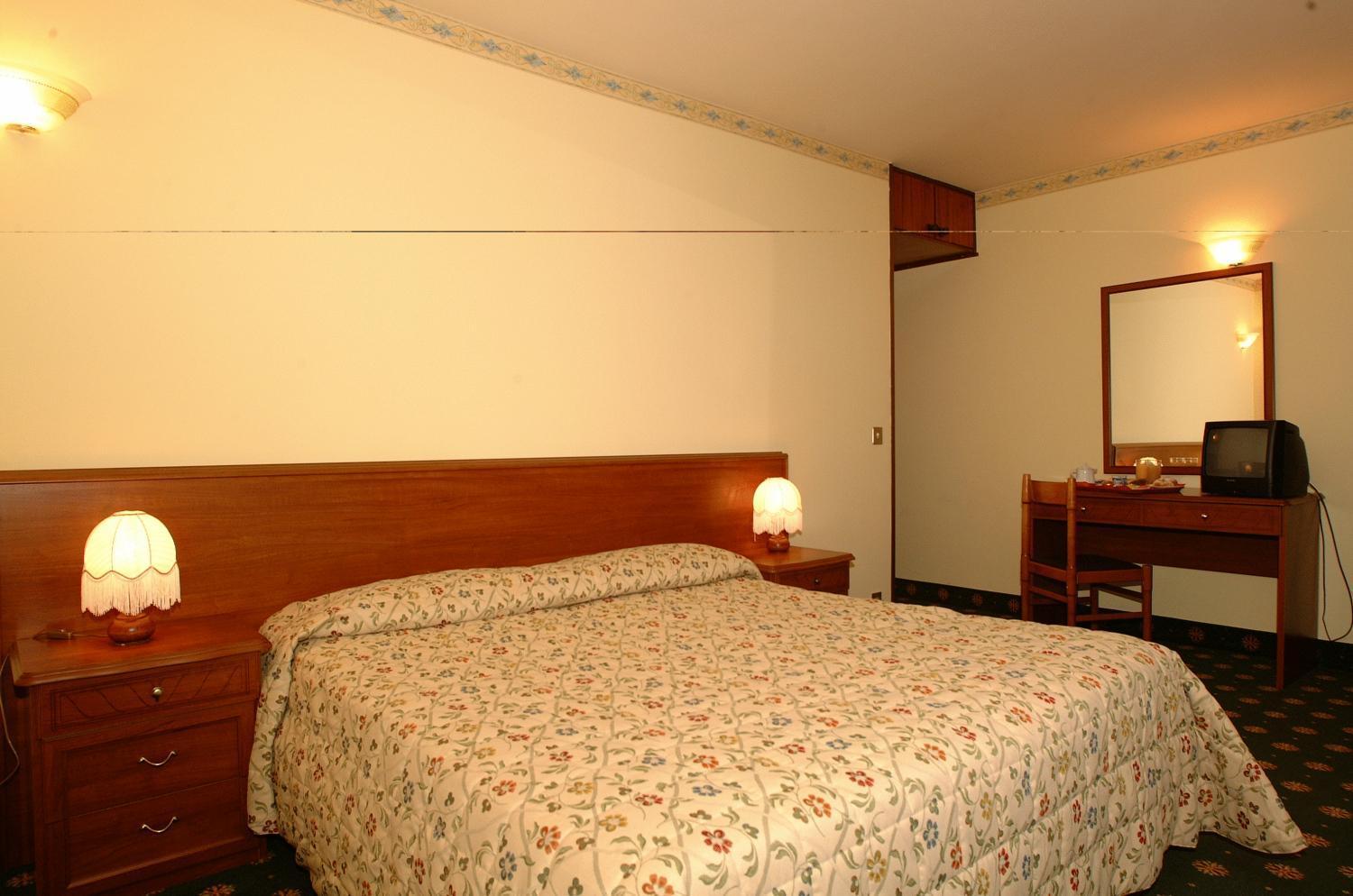 Hotel Biancaneve Colle Colle Sestriere Buitenkant foto