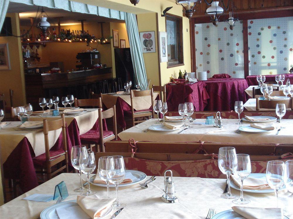 Hotel Biancaneve Colle Colle Sestriere Buitenkant foto