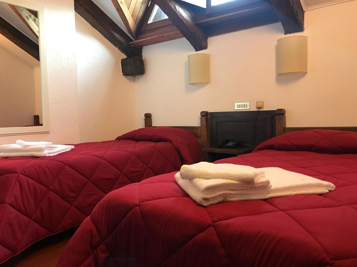 Hotel Biancaneve Colle Colle Sestriere Buitenkant foto